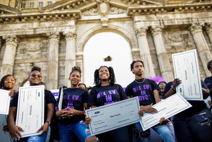 Detroit Youth Choir DETROIT, Sept. 25, 2019 – Ford Motor Company invites the Detroit Youth Choir to rehearse in the iconic Michigan Central Station following its award-winning performance on “America’s Got Talent.” Following the rehearsal, Ford Motor Company Fund, the company’s philanthropic arm, presented each student in the 52-member choir with a $1,000 scholarship. Ford also donated a 15-passenger Transit van to help meet the singing group’s mobility needs, including transportation of individual members to and from rehearsal and community events. PHOTO BY: Charlotte Smith